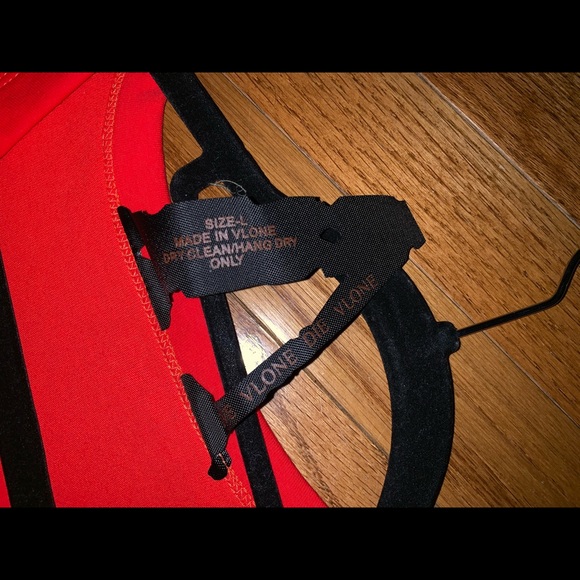 VLONE Red Atlanta Pop-Up Tee - Picture 3 of 3